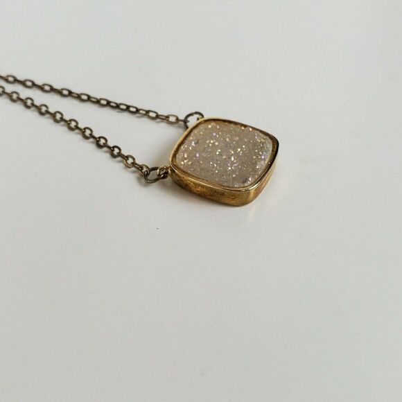 Elise M Crystal Geode Druzy White Pendant Necklace‎ - Picture 6 of 12